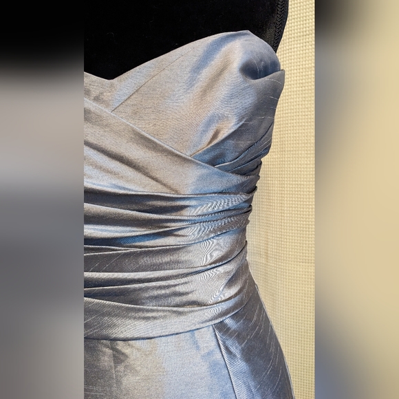 VINTAGE WTOO Long Silver Formal Gown Dress Size 10 - Picture 6 of 17